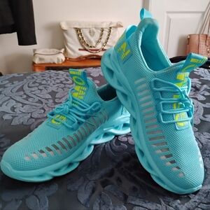 GSLMOLN  Athletic Sneakers